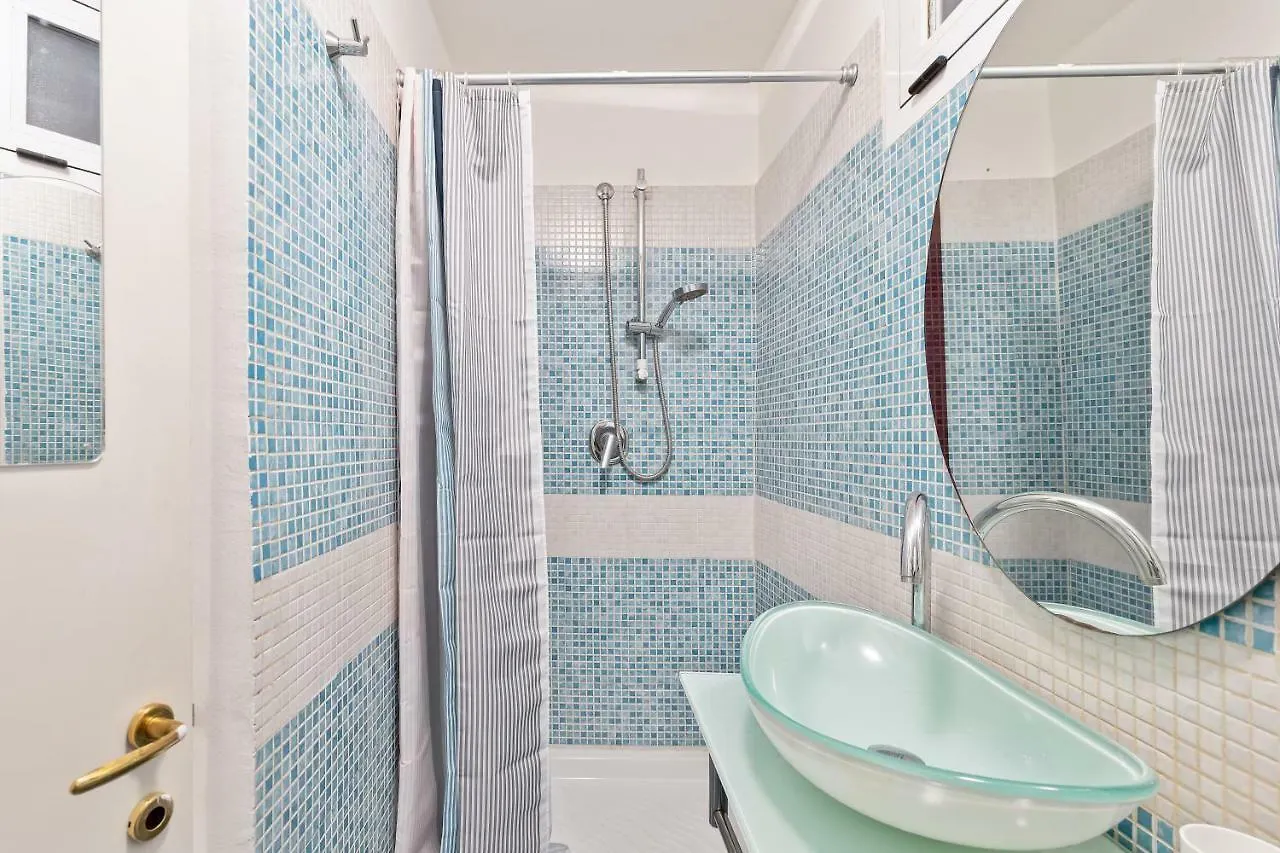 Flatty Apartments - Cirillo Milan 0*,  Italy